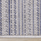 Cabana Textured Stripes Outdoor Area Rug - 5'3" x 7'7"|Carpette Cabana à rayures texturées pour l'extérieur - 5 pi 3 po x 7 pi 7 po