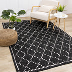 Brooke Reversible Diamonds Indoor/Outdoor Area Rug - 5'3" x 7'7"|Carpette réversible Brooke à motif de diamants pour l’intérieur et l'extérieur - 5 pi 3 po x 7 pi 7 po