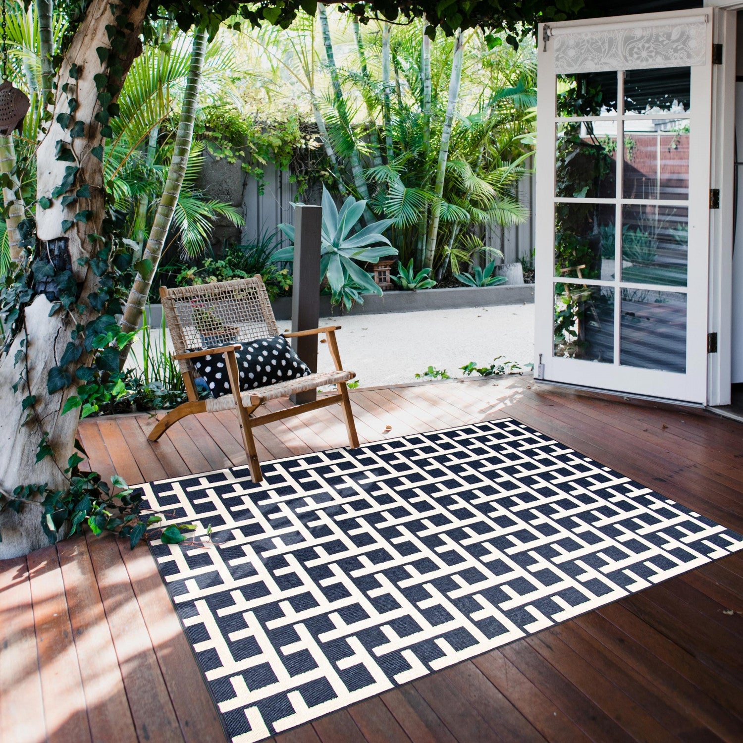 Brangane Blue 4'7" x 6'7" Area Rug|Carpette Brangane bleue 4 pi 7 po x 6 pi 7 po|D86FYGAS