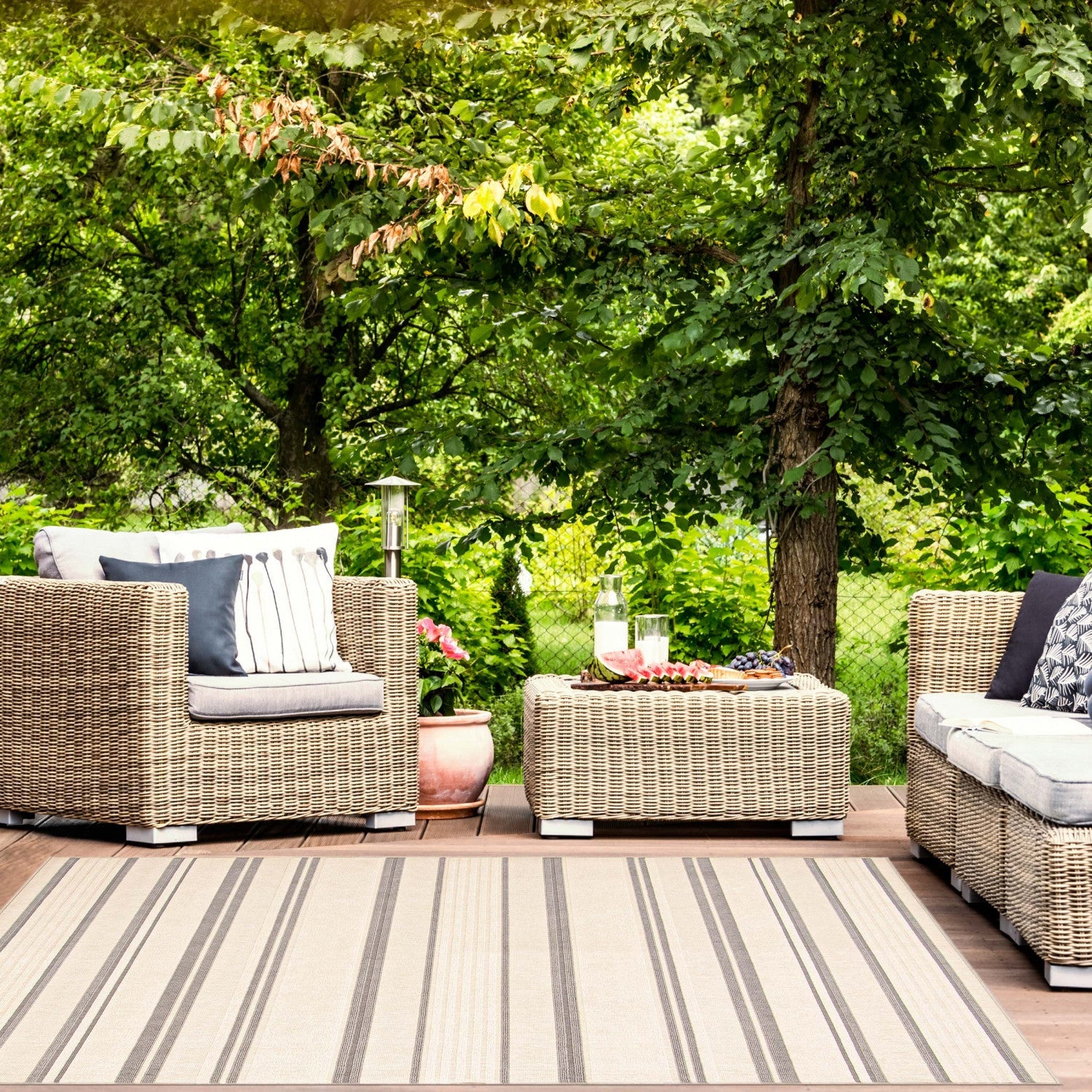 Talya Ivory 6'7" x 9'6" Area Rug|Carpette Talya ivoire 6 pi 7 po x 9 pi 6 po|D86FJ46W