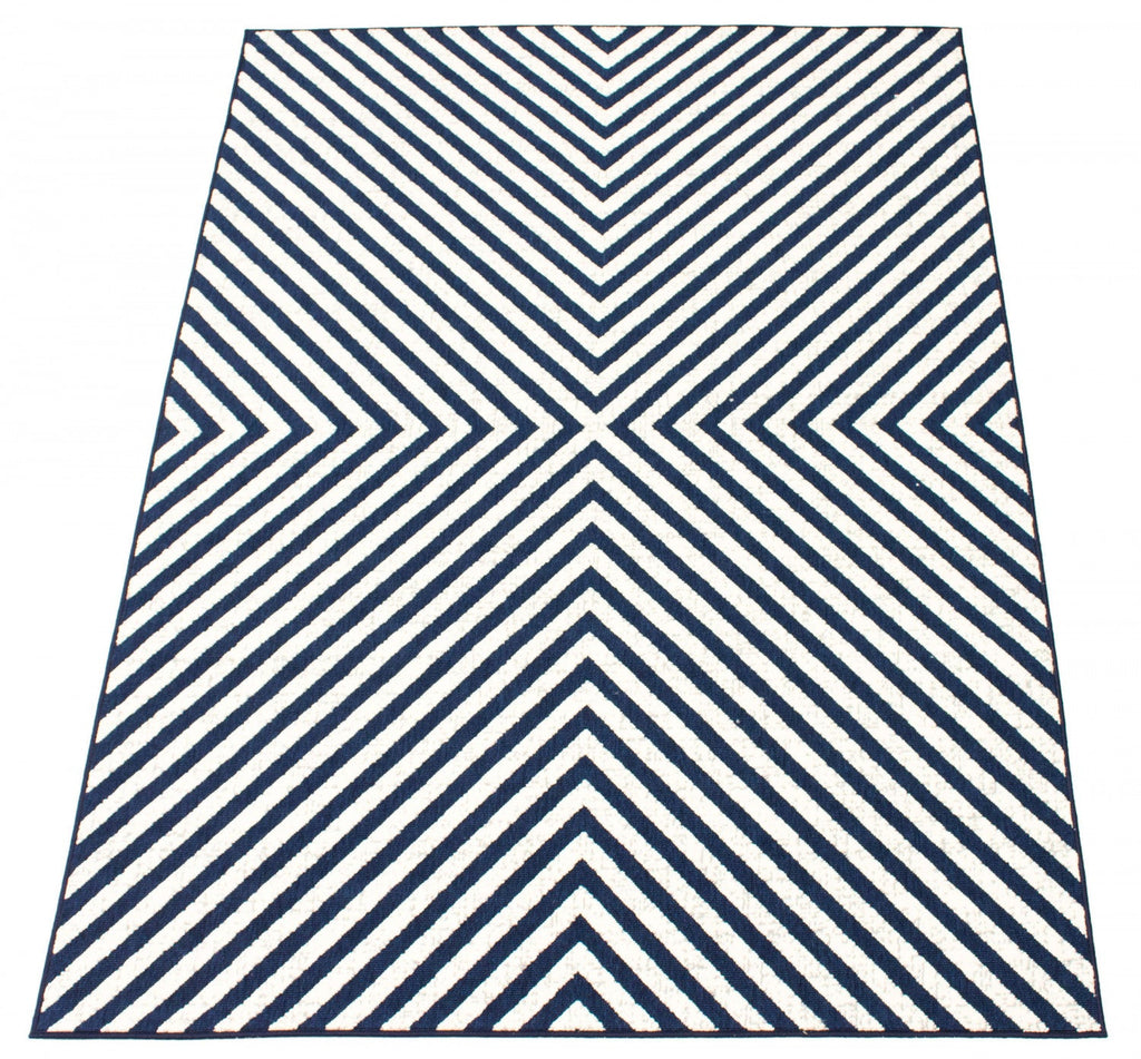Dodie Blue-Ivory 5'3" x 7'7" Area Rug|Carpette Dodie bleueivoire 5 pi 3 po x 7 pi 7 po|D86FKT64