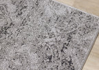 Jackson Distressed Damask Indoor/Outdoor Area Rug - 5'3" x 7'7"|Carpette Jackson à motif damassé vieilli pour l'intérieur et l'extérieur - 5 pi 3 po x 7 pi 7 po
