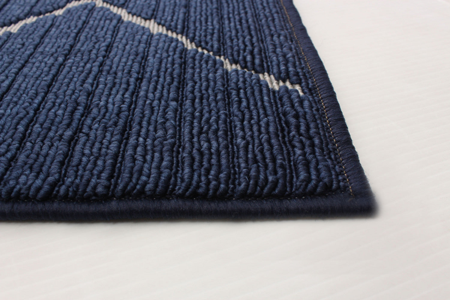 Kimi Blue 4'7" x 6'7" Area Rug|Carpette Kimi bleue 4 pi 7 po x 6 pi 7 po|D86FAVG7