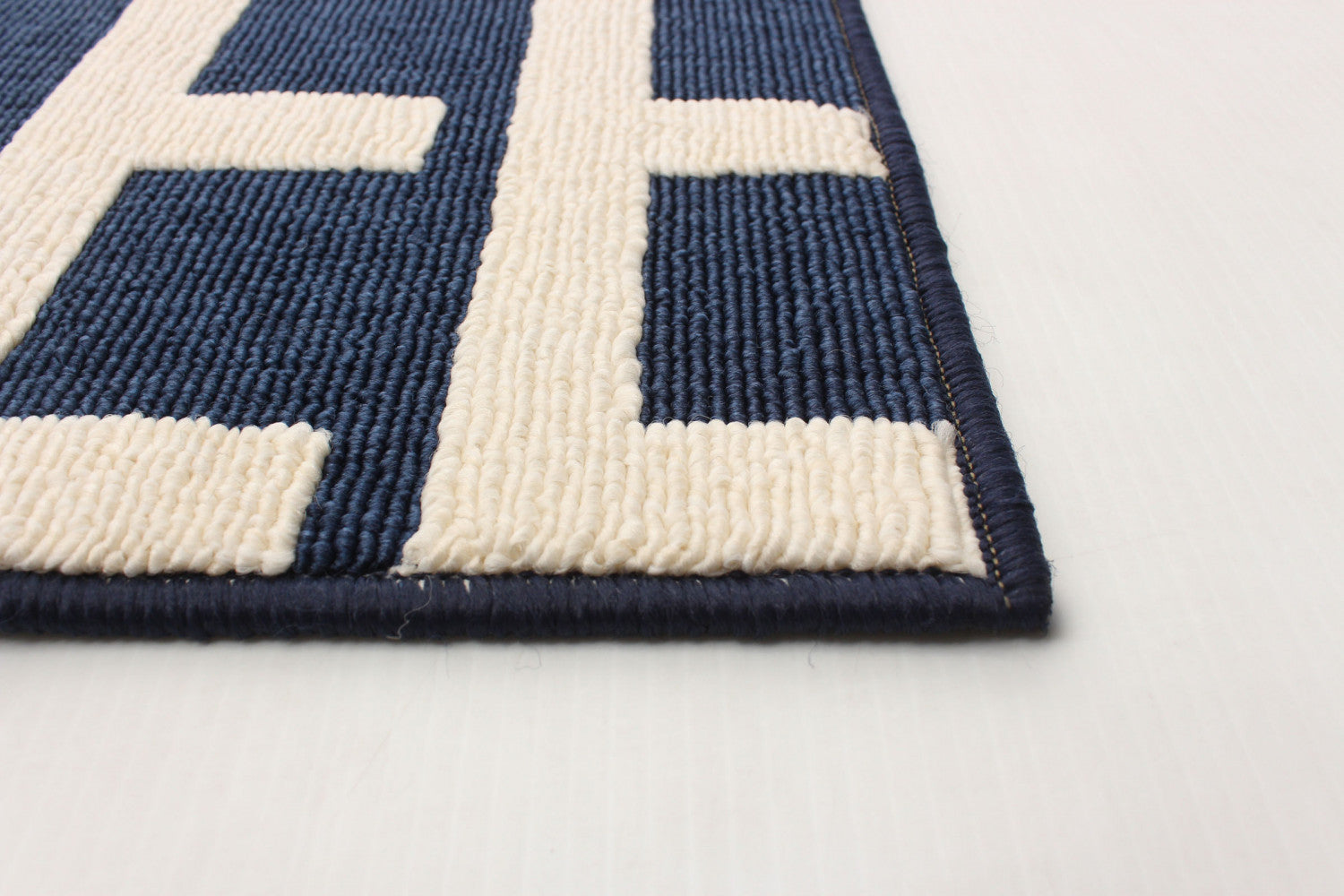 Brangane Blue 3'11" x 5'7" Area Rug|Carpette Brangane bleue 3 pi 11 po x 5 pi 7 po|D86F1QRM