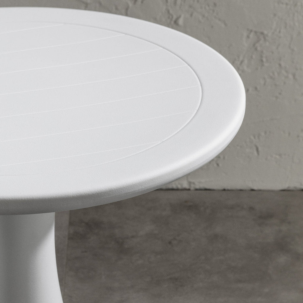 Dalya Patio Bistro Table - White|Table bistro Dalya pour la terrasse - blanche