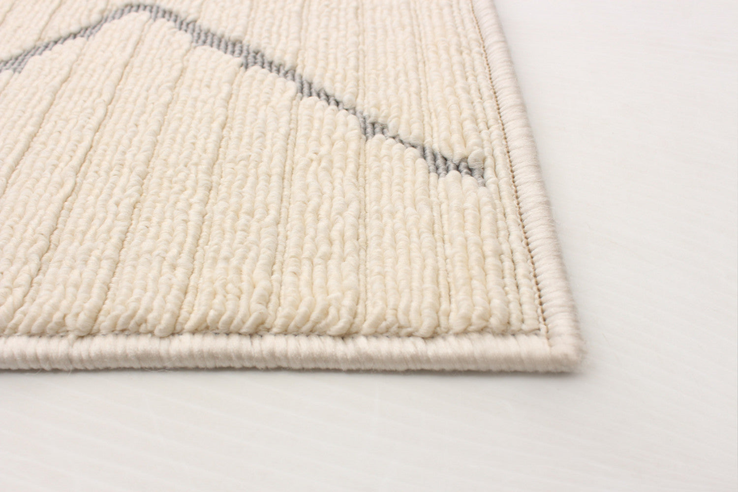 Kimi Ivory 2'8" x 4'11" Area Rug|Carpette Kimi ivoire 2 pi 8 po x 4 pi 11 po|D86FWC0L
