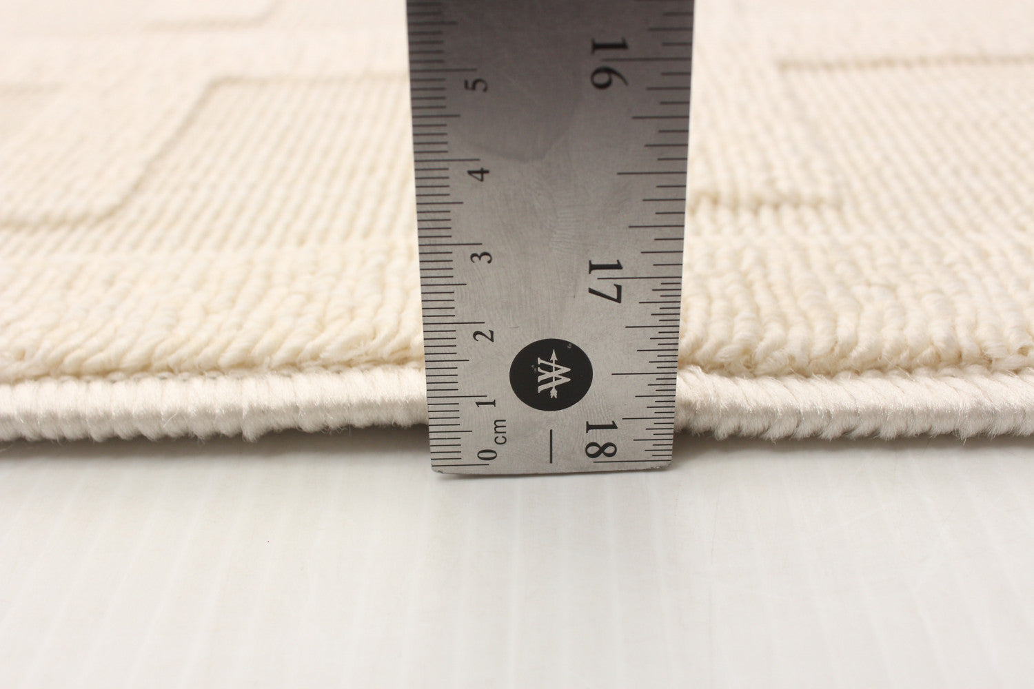 Brangane Ivory 3'11" x 5'7" Area Rug|Carpette Brangane ivoire 3 pi 11 po x 5 pi 7 po|D86FTHV6