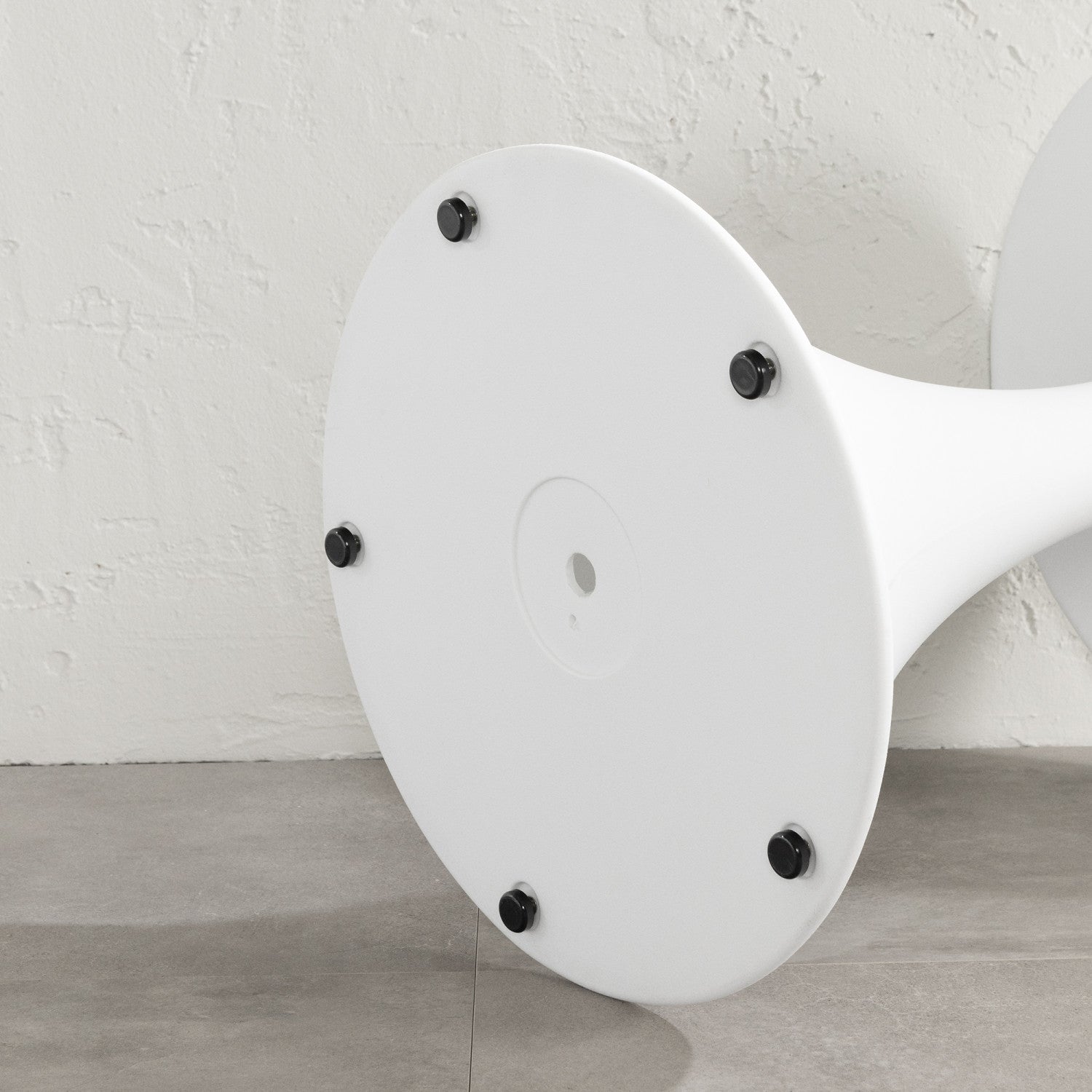 Dalya Patio Bistro Table - White|Table bistro Dalya pour la terrasse - blanche