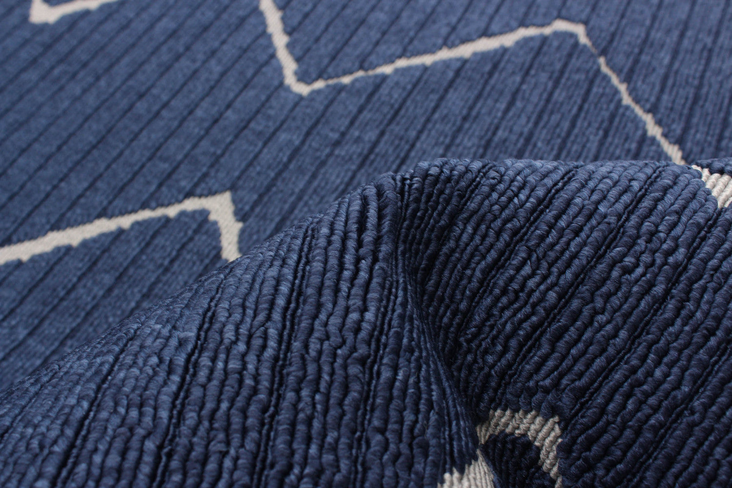 Kimi Blue 5'3" x 7'7" Area Rug|Carpette Kimi bleue 5 pi 3 po x 7 pi 7 po|D86FX14X