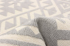 Gaia Light Grey 4'7" x 6'7" Area Rug|Carpette Gaia gris clair 4 pi 7 po x 6 pi 7 po|D86FW5XO