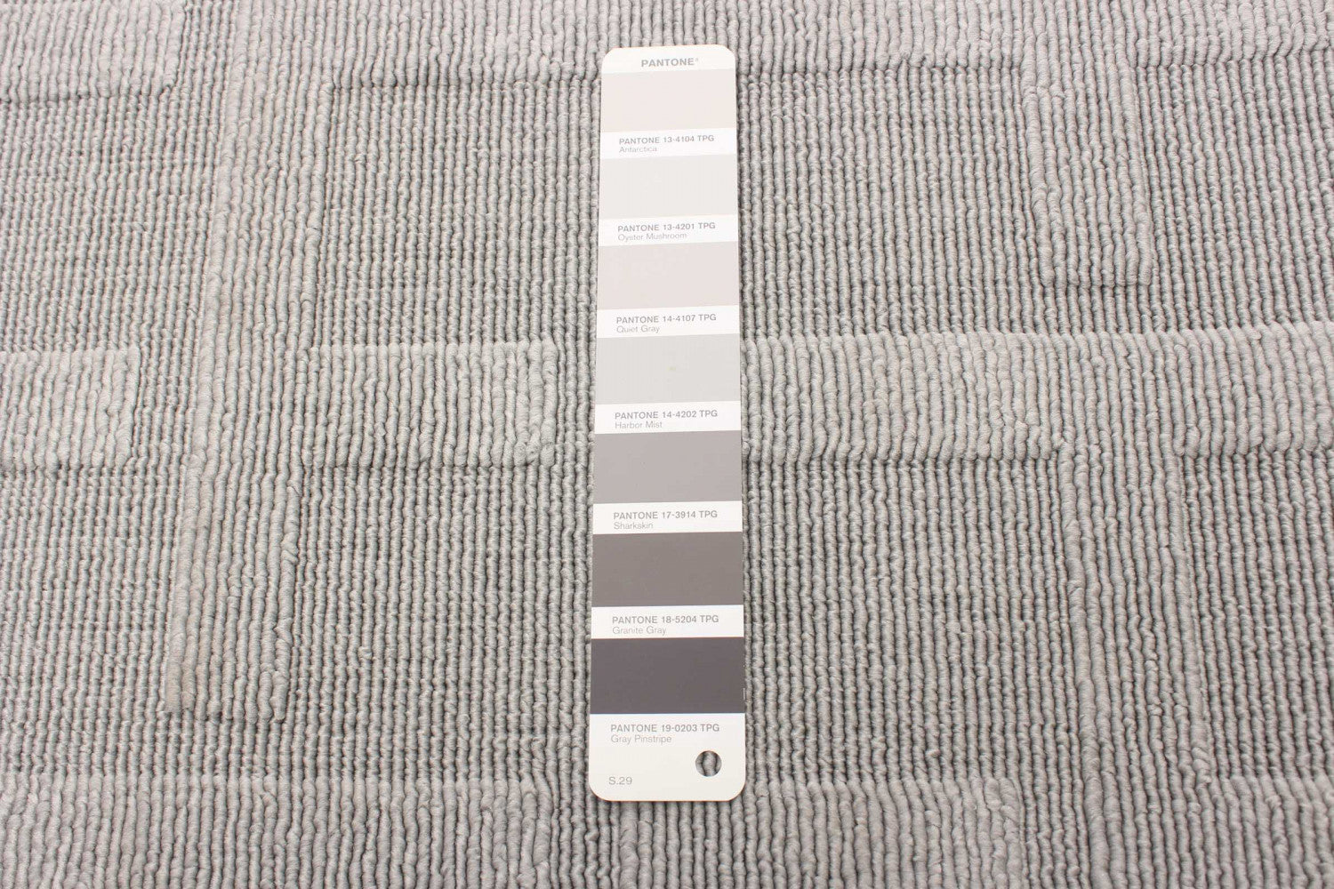 Brangane Grey 6'7" x 9'6" Area Rug|Carpette Brangane grise 6 pi 7 po x 9 pi 6 po|D86F4RNJ