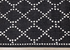 Brooke Reversible Diamonds Indoor/Outdoor Area Rug - 5'3" x 7'7"|Carpette réversible Brooke à motif de diamants pour l’intérieur et l'extérieur - 5 pi 3 po x 7 pi 7 po