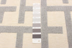 Brangane Light Grey 3'11" x 5'7" Area Rug|Carpette Brangane gris clair 3 pi 11 po x 5 pi 7 po|D86F2X5D