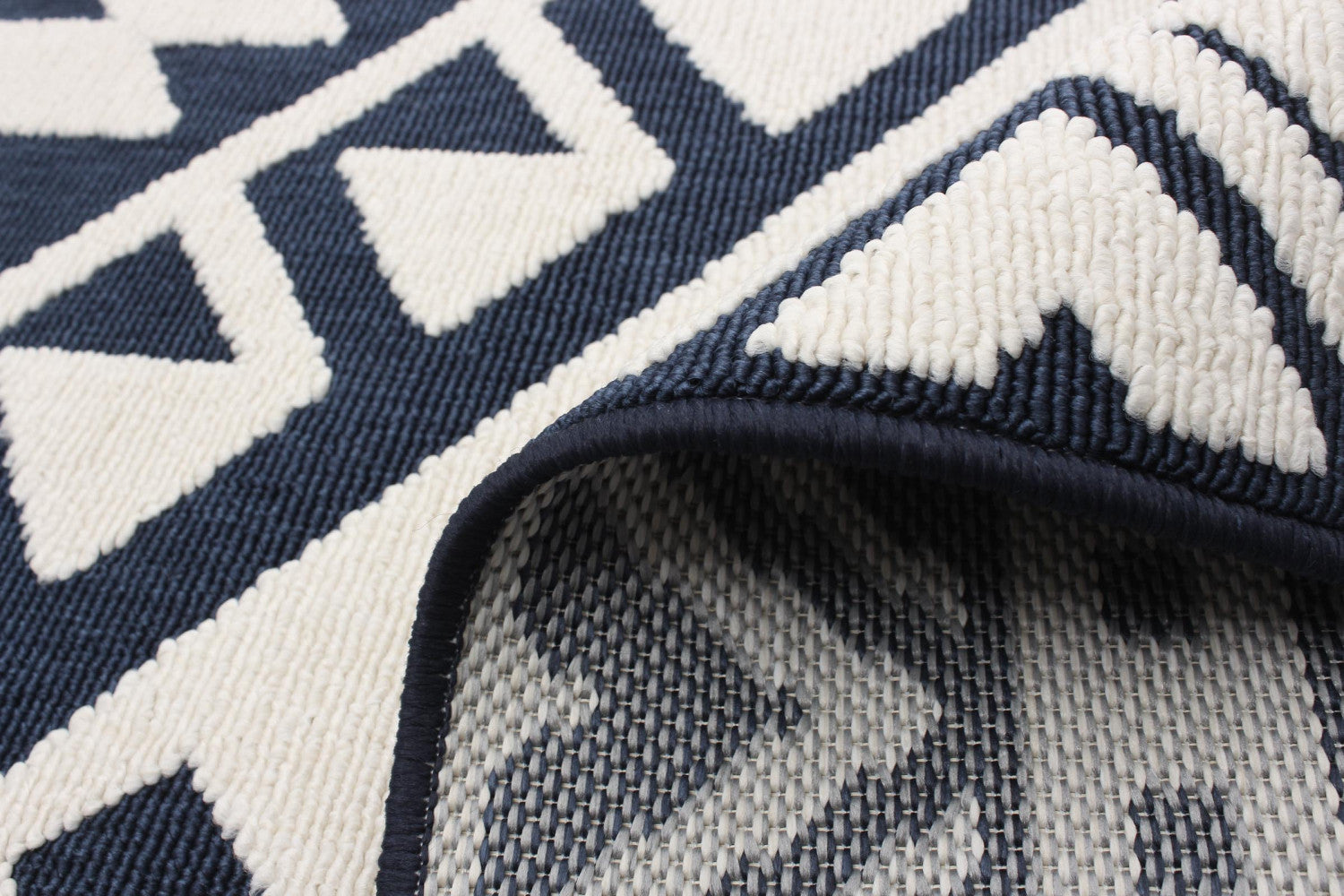 Gaia Blue 4'7" x 6'7" Area Rug|Carpette Gaia bleue 4 pi 7 po x 6 pi 7 po|D86FCTD2