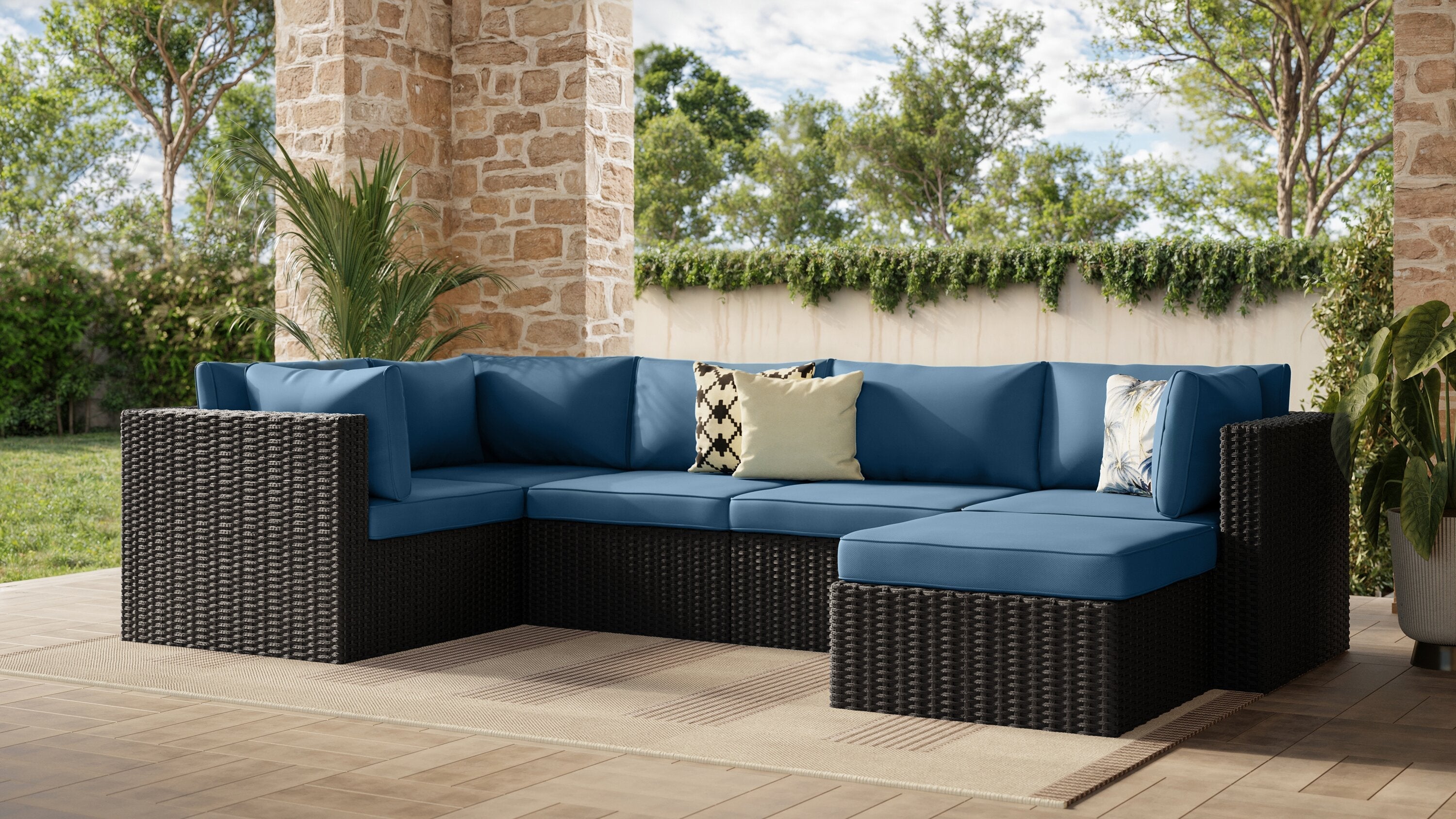 Barbados 6-Piece Patio Set with Ottoman – Blue  | Ensemble Barbados 6 pièces pour la terrasse avec pouf - bleu
