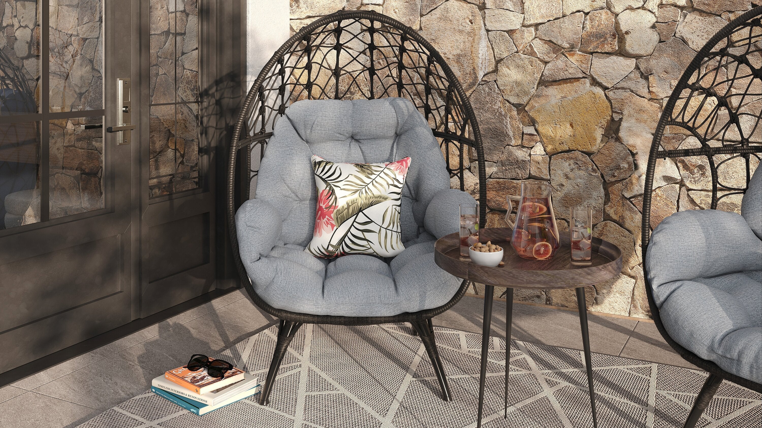 Coco Egg Outdoor Patio Chair - Grey | Fauteuil en forme d’œuf Coco pour la terrasse et l’extérieur - gris