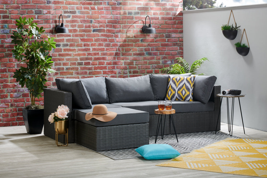 Morris Armless Outdoor Patio Chair - Hand-Woven Resin Wicker, Olefin Fabric, UV & Weather Resistant - Grey|Fauteuil sans accoudoirs Morris pour la terrasse|MORRG0AM
