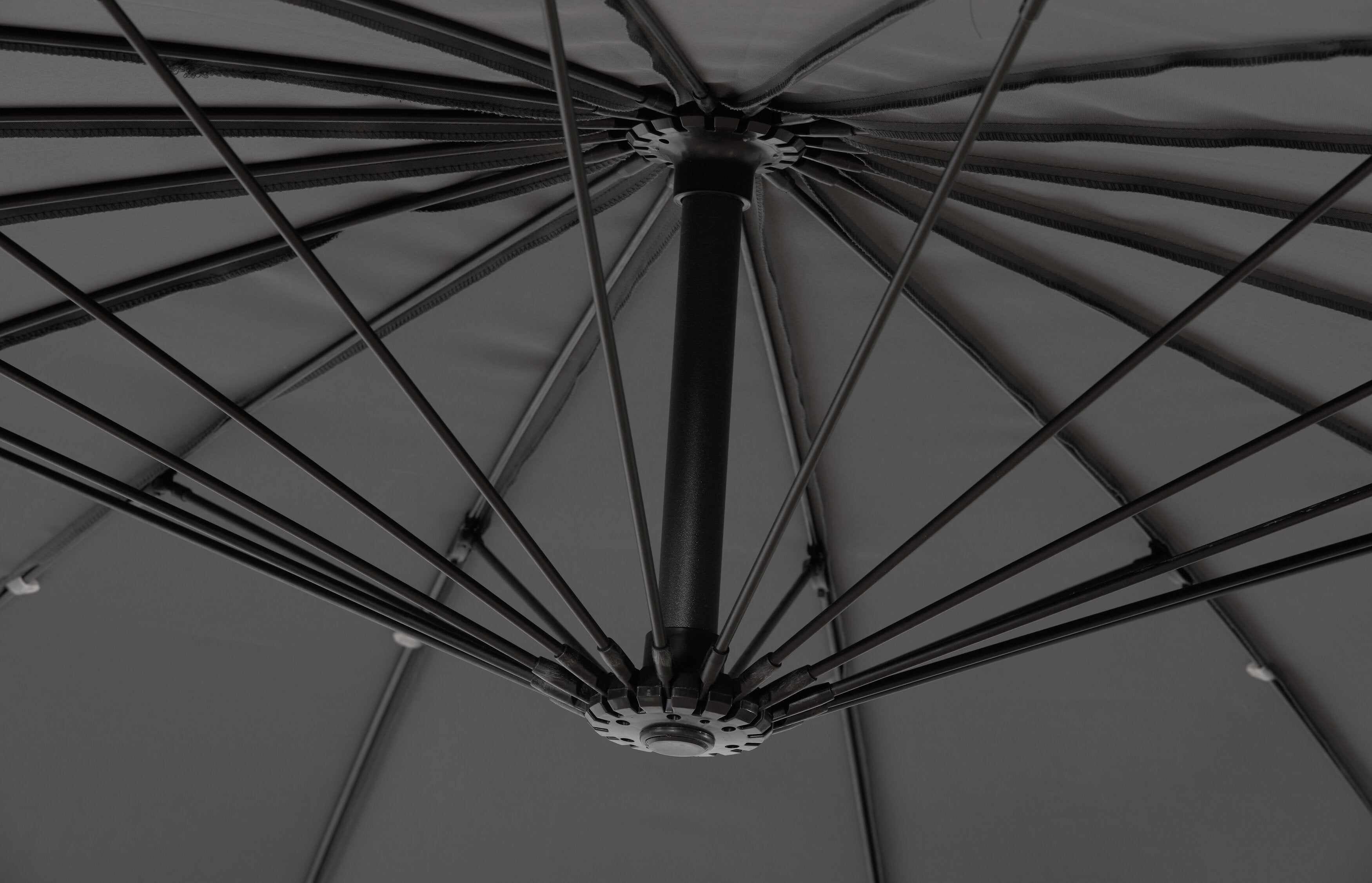 Shanghai Outdoor Patio Umbrella with Base - 114" W x 75"H, Weather Resistant Aluminum & Fibreglass, Hand Crank, Water/Sand Fill Attachable Base - Charcoal | Parasol Shanghai pour la terrasse avec base 4 pièces - anthracite | SHAN2CUP