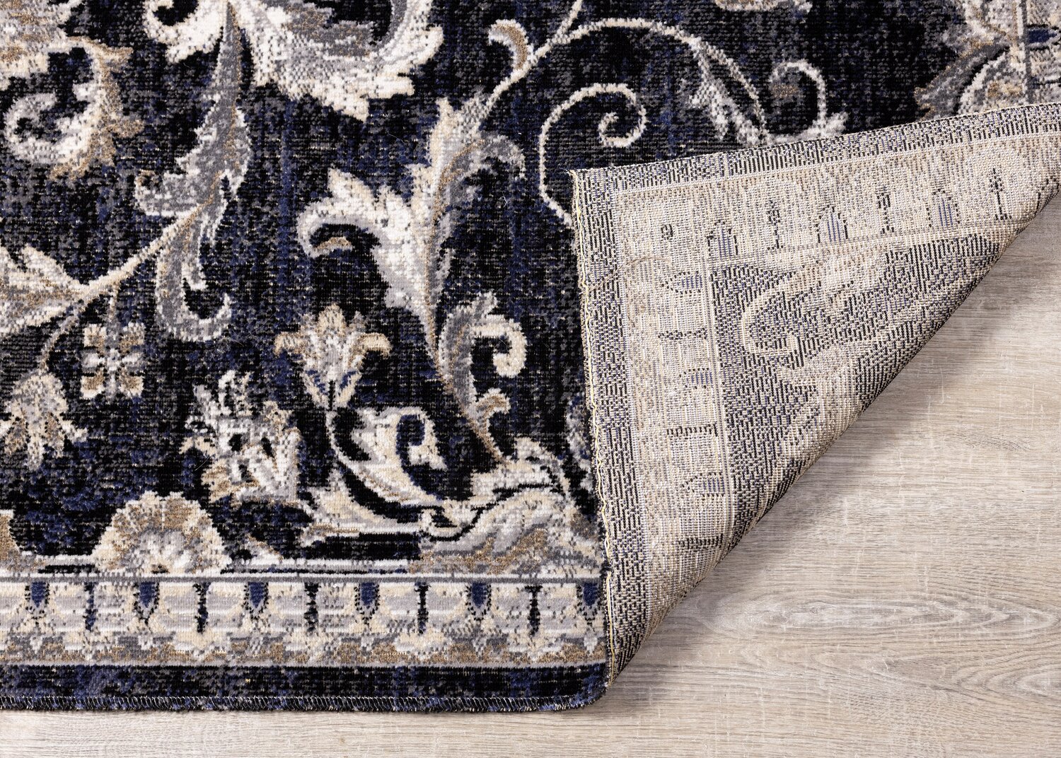 Aiyla Area Rug - 8' x 11' | Carpette Aiyla - 8 pi x 11 pi