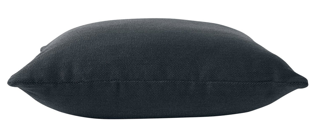 Indoor/Outdoor Classic Accent Pillow - Dark Grey  | Coussin décoratif classique pour l’intérieur et l’extérieur - gris foncé | LX1029DP