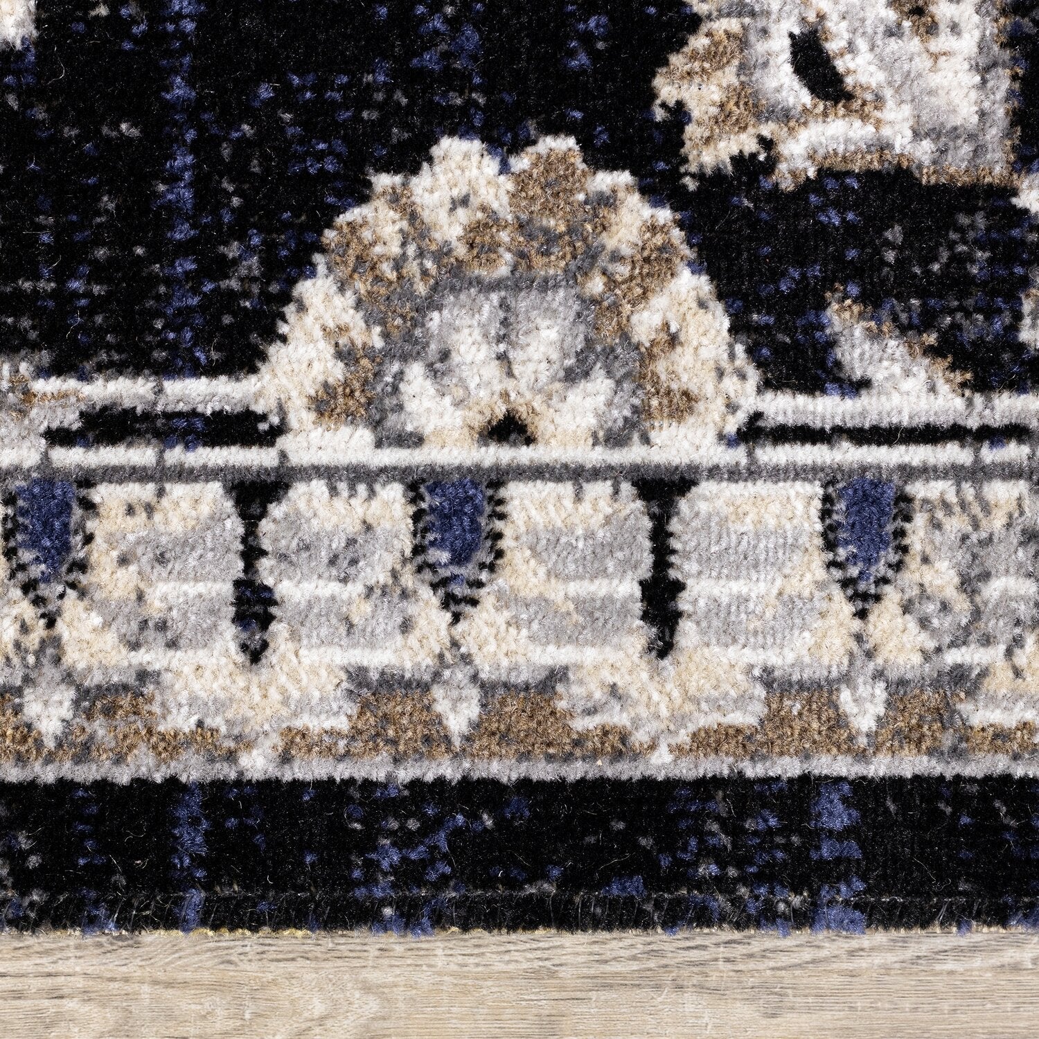 Aiyla Area Rug - 8' x 11' | Carpette Aiyla - 8 pi x 11 pi